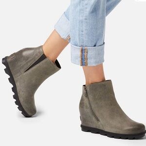 Sorel Joan of Arctic Wedge Sz 7.5